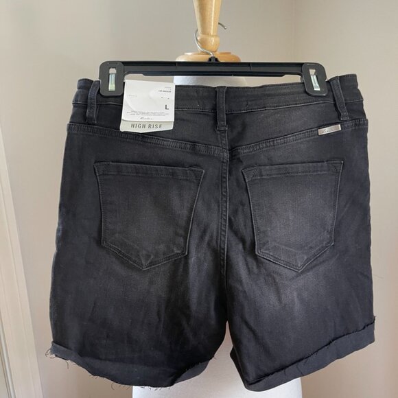 NWT Kancan High Rise Black Denim Button Front Shorts Sz L - Picture 2 of 6